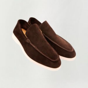 Hochwertiger Wildleder-Loafer Low Top aus weichem Wildleder dunkelbraun: luxuriöse Herrenschuhe für jede Gelegenheit