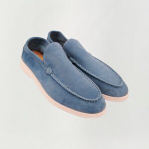 Hochwertiger Wildleder-Loafer Low Top aus weichem Wildleder hellblau: luxuriöse Herrenschuhe für jede Gelegenheit